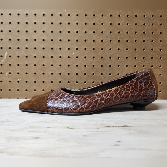 Ralph Lauren Bernadete Crop Suede Captoe Slip-ons - Picture 1 of 4